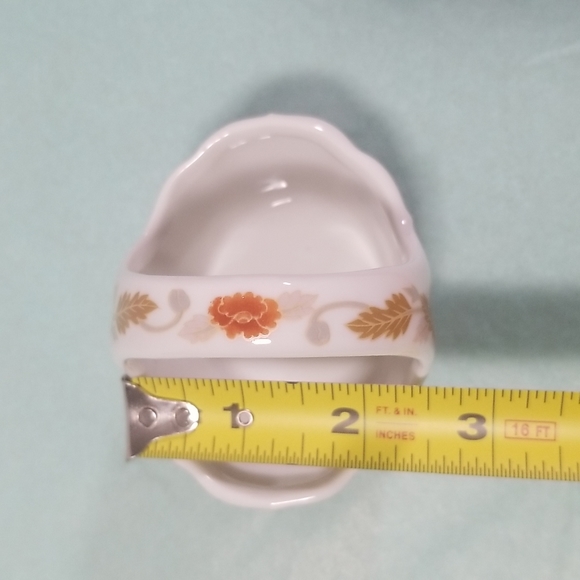 Takahashi San Francisco Porcelain Trinket Cute Little Basket - Picture 8 of 8